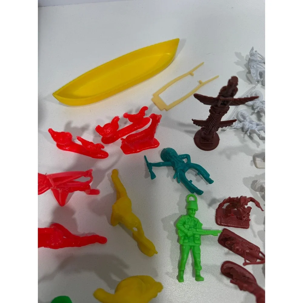 Vintage‎ Plastic Toy Soldiers Cowboys Indians Figures 170 Lot Green Army Mixed